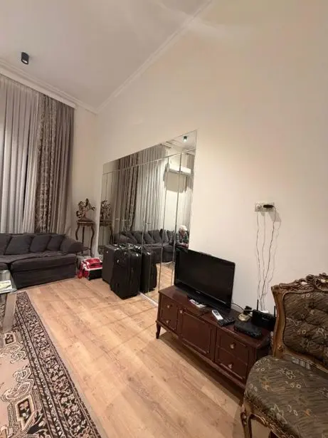5-pok. mieszkanie 200 m², Sololaki — zdjęcie 2 z 4